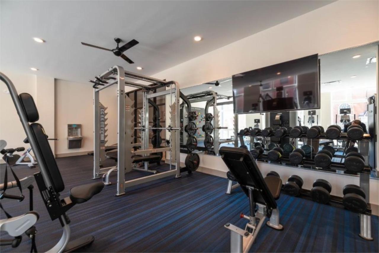Luxury Furnished By Hyatus Downtown At Yale Aparthotel 3*